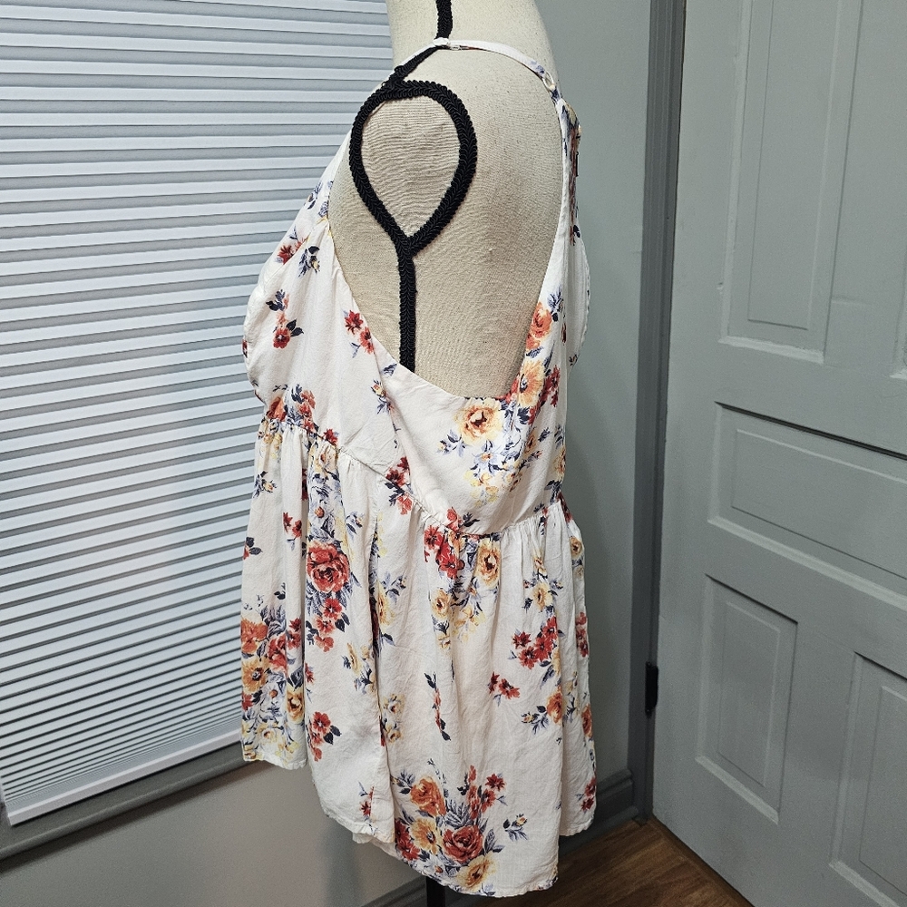Torrid Challis Babydoll Top Floral - Picture 2 of 5